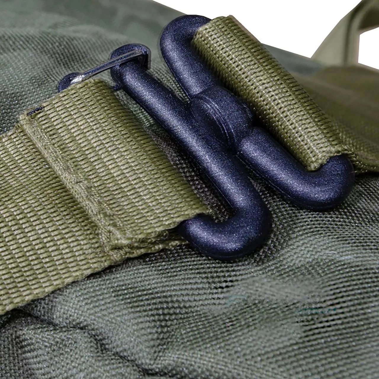 Чехол для 6-и оснащенных карповых удилищ 3.90 м Carp Pro 3